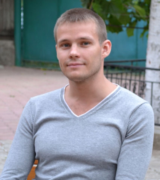 12010